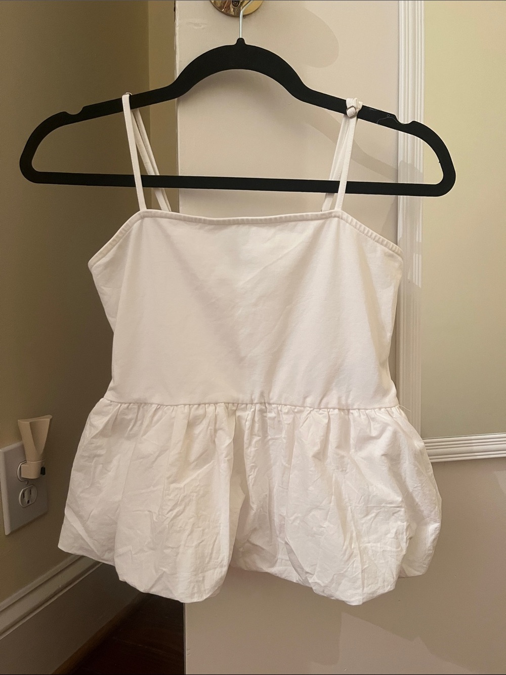 H&M Divided White Bubble Hem Top Size S